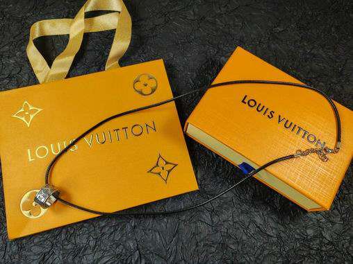 Picture of LV Necklace _SKULVnecklace11ly5612724